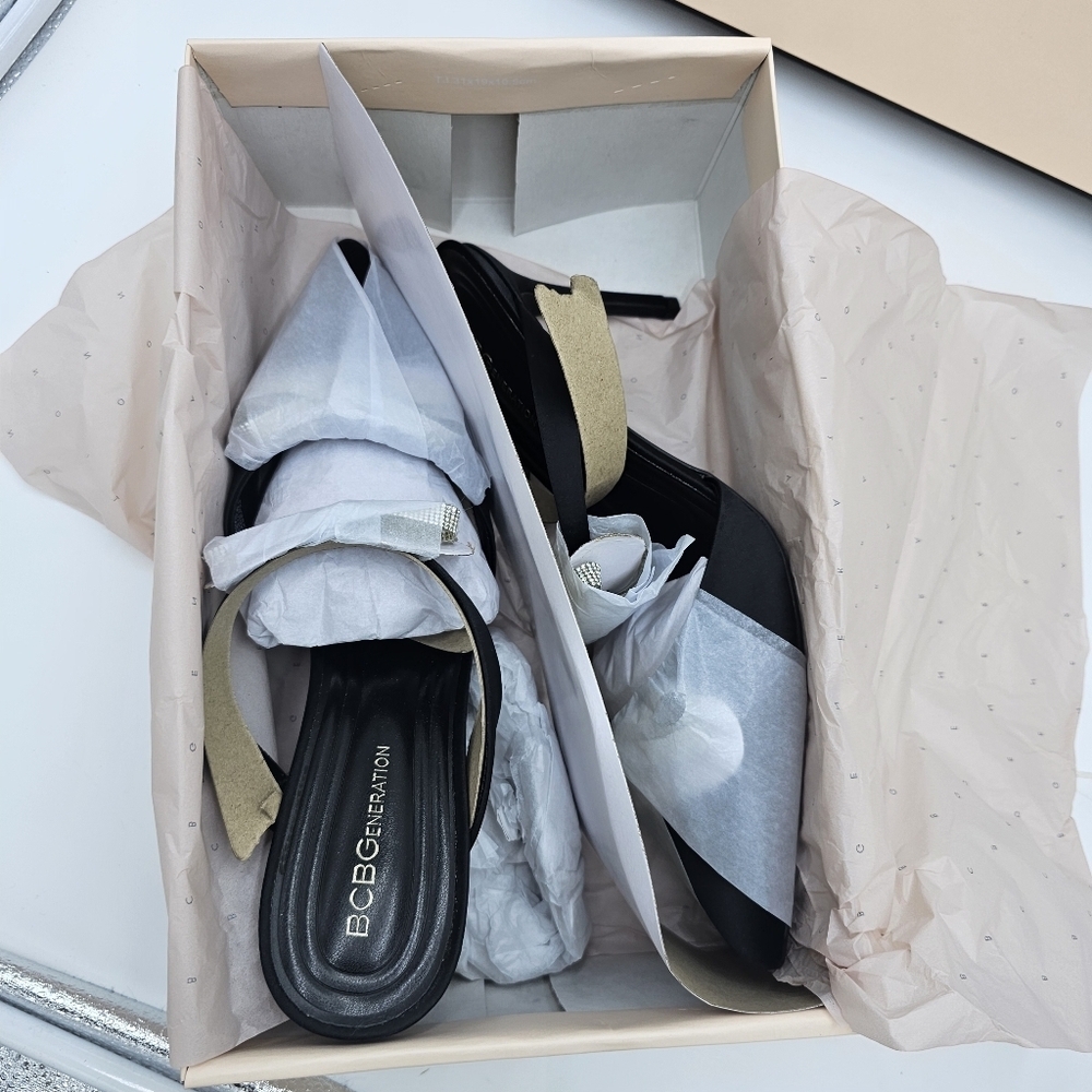 BCBGeneration Bardia Double Bow Satin Stiletto Pumps | Black | Size 11M | NIB - Picture 6 of 8